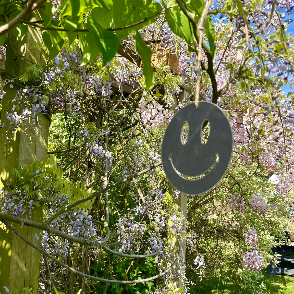 'Happy' Smiley Emoji Metal Art Mobile – Suffolk Shed