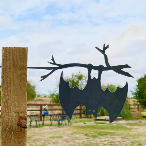 Hanging Open Wing Bat Tree Spike
